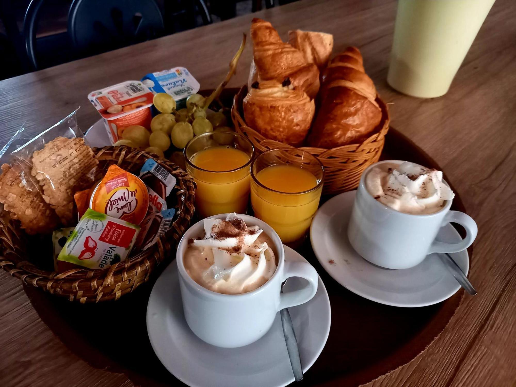 Hotel Restaurant Le Costabonne Пратс-де-Моло-ла-Прест Екстериор снимка